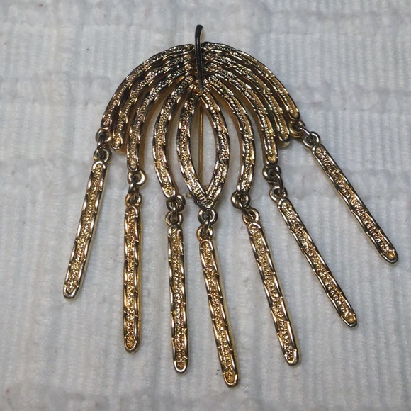 PIN BROOCH, SARAH COVENTRY, GOLD-TONE - Picture 3 of 5